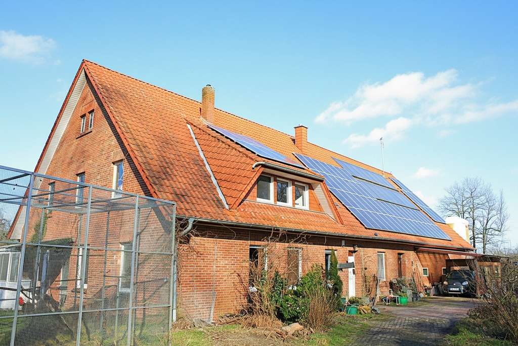 Immobilie in Menslage - Landwirtschaftliches Anwesen mit 20.000 m² Grundstück, großem Wohnhaus und Einliegerwohnung - Bild 1