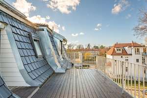 Dachgeschosswohnung in kernsanierter Stadtvilla in Lichterfelde – Die vollständige Adresse der Immobilie erhältst du vom Anbieter., 12203 Lichterfelde, Berlin – Vorschaubild 1