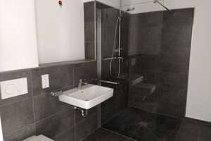 Moderne barrierefreie 2-Zimmer-Wohnung mit Aufzug in Oberhausen-Sterkrade – Steinbrinkstr. 278, 46145 Sterkrade-Mitte, Oberhausen – Vorschaubild 2