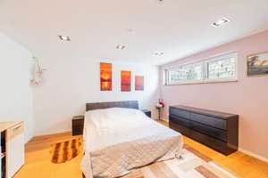Luxus am Ufer: Villa mit unverbautem Fernblick – Die vollständige Adresse der Immobilie erhältst du vom Anbieter., 91352 Hallerndorf – Vorschaubild 16