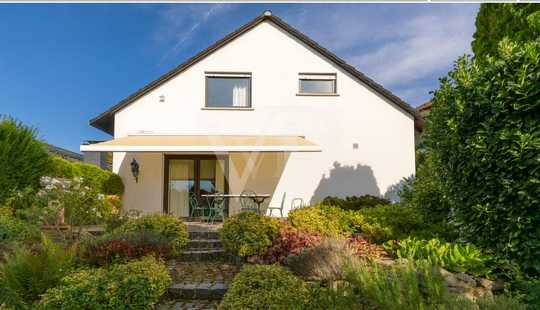 Bild von Großzügiges Einfamilienhaus mit Einliegerwohnung in Top-Lage und gutem Energiewert!