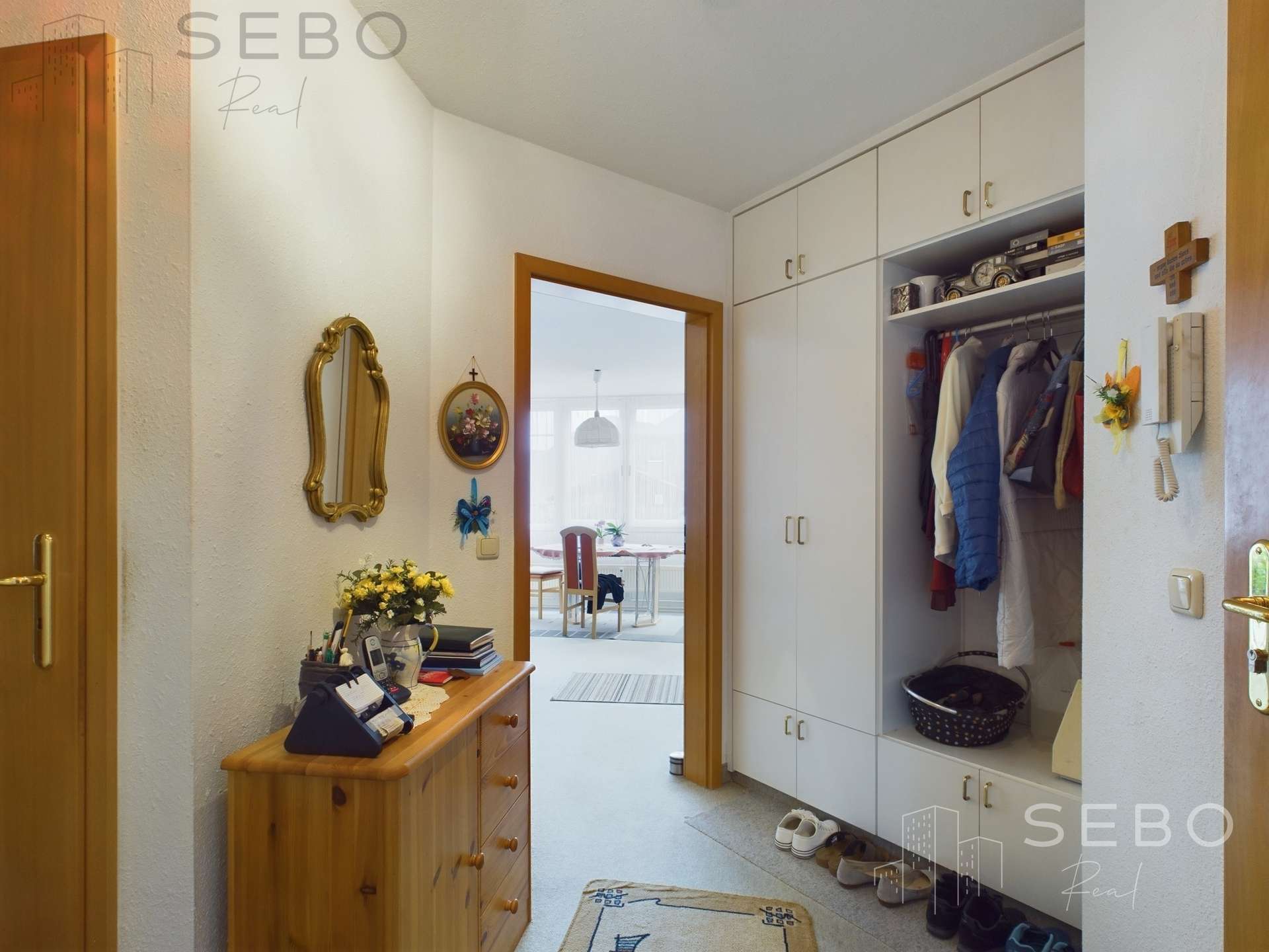 Immobilie in Bernau am Chiemsee - Attraktive 3-Zimmer-Wohnung mit 3 Balkonen in begehrter Lage von Bernau am Chiemsee - Bild 2