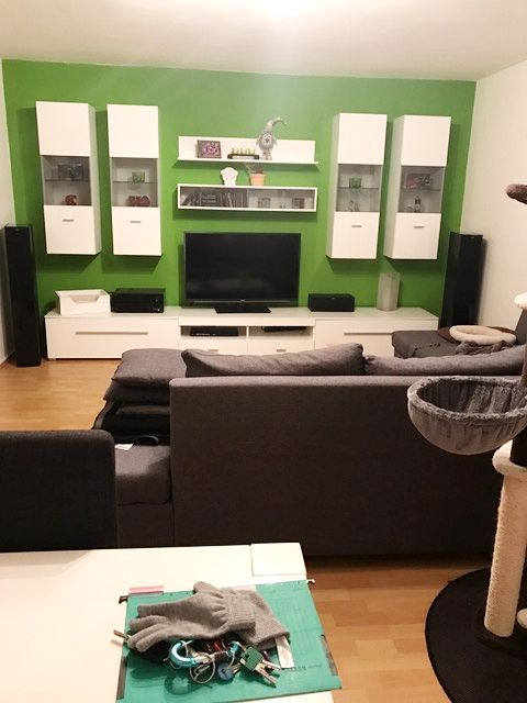 Geräumige 2 5 ZKB Wohnung auf dem schönen Niederberg