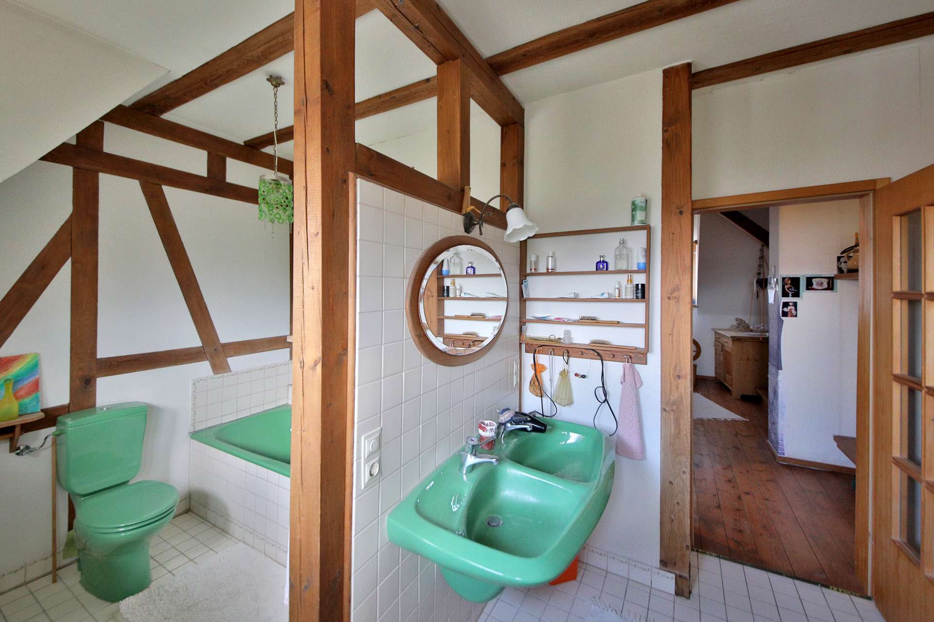 Immobilie in Straubenhardt - Charmantes Fachwerkhaus mit Ausbaupotenzial - Platz für Familie, Ideen und Handwerksfreude - Bild 5