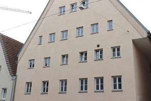2 ZKB in der Augsburger-Innenstadt in historischem sanierten Gebäude LG/W9) – Lange Gasse 16, 86152 Georgs- und Kreuzviertel, Augsburg – Vorschaubild 1