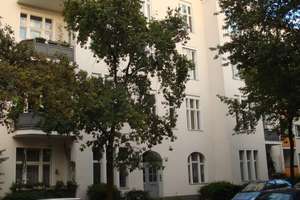 6 ZIMMER /ALTBAUWHG., IM ERDGESCHOSS, WESTBALKON,  +WOHNKÜCHE IM BAYERISCHEN VIERTEL