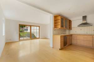 Moderne Doppelhaushäfte mit viel Platz für die große Familie – Scharrenbroicher Straße 77, 51503 Rösrath – Vorschaubild 4