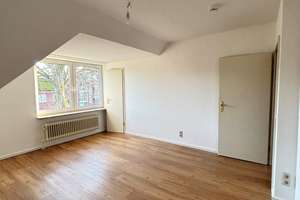 OPEN HOUSE: 10.05. - 16.00-17.00 UHR: Maisonettewohnung in Top-Lage – Holthusenstr. 21, 22359 Volksdorf, Hamburg – Vorschaubild 10