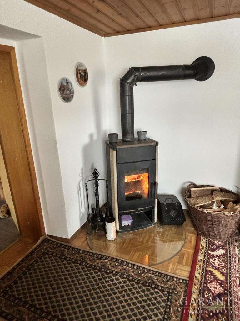 Immobilie in Kümmersbruck - Freistehendes Einfamilienhaus mit großem Grundstück und Fernblick - Bild 1