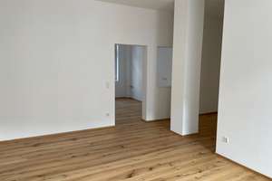 Hell und ruhig! Sanierte 4 Zimmer Altbauwohnung in Mitten der Duisburger Innenstadt. – Kuhstr. 23-25, 47051 Altstadt, Duisburg – Vorschaubild 3