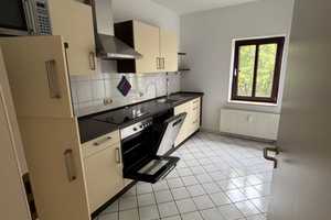 Helle 3‑Zimmer Dachgeschosswohnung mit Balkon, Einbauküche – Immermannstr. 5, 39110 Magdeburg – Vorschaubild 1