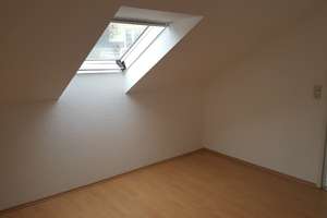 Gepflegte helle 3-Zimmer-Dachgeschosswohnung  in exklusiver Lage von Koblenz-Oberwerth – Die vollständige Adresse der Immobilie erhältst du vom Anbieter., 56075 Oberwerth, Koblenz – Vorschaubild 4