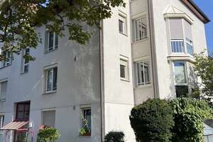 Lichtdurchflutete 2,5 Zi. Whg. in einer beliebten Lage von Zuffenhausen