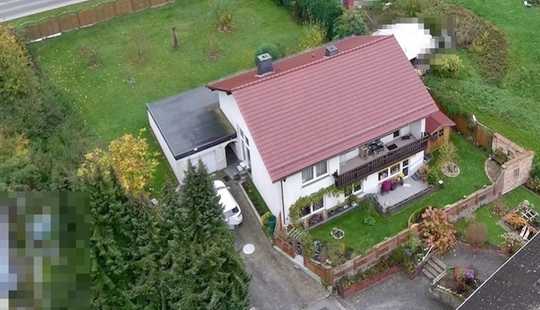 Bild von -----Mass. freist. EFH mit ELW, großzügigem Garten und Garage-----