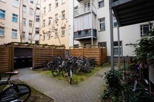 Großzügige, renovierte Altbauwohnung mit großem Balkon im begehrten Samariterkiez. – Schreinerstraße 57, 10247 Friedrichshain, Berlin – Vorschaubild 19