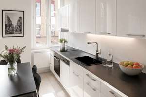 Wohnen mit Seltenheitswert – Tolle Altbauwohnung mit  Privatsphäre! Ganze Etage! Hofseitiger Balkon! – Kiekebuschstraße 3, 12555 Köpenick, Berlin – Vorschaubild 3