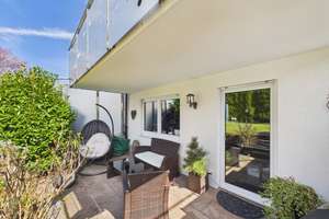 EE-Klasse A. Helles, modernes RMH, Garage, Stellplatz, TLB, EBK, Gäste WC, Balkon, Terrasse, Garten – Die vollständige Adresse der Immobilie erhältst du vom Anbieter., 73734 Berkheim, Esslingen am Neckar – Vorschaubild 5