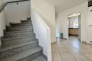 Maisonette-Wohnung mit Sonnenbalkon, Einbauküche & großer Garage in Zündorf! – Die vollständige Adresse der Immobilie erhältst du vom Anbieter., 51143 Zündorf, Köln – Vorschaubild 9