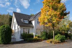 Architektonische Eleganz trifft Idylle - Ihr neues Zuhause im Kölner Norden – Die vollständige Adresse der Immobilie erhältst du vom Anbieter., 50769 Fühlingen, Köln – Vorschaubild 18