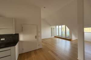 Über den Dächern von Neuhausen: 3 Zimmer, Traumblick & unschlagbar niedriges Wohngeld – Volkartstraße 63, 80634 Dom Pedro, München – Vorschaubild 6