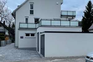 Großzügiges Terrassenhaus in München-Obermenzing