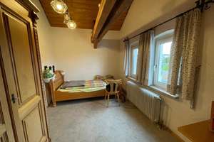 Attraktives Mehrfamilienhaus mit 11 Apartments und Top-Lage direkt am sanierten Bahnhof – Die vollständige Adresse der Immobilie erhältst du vom Anbieter., 95676 Wiesau – Vorschaubild 10