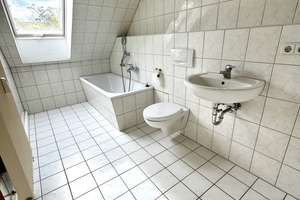 Charmante Dachgeschosswohnung mit privater Terrasse in Berlin-Tempelhof – Nackenheimer Weg 17, 12099 Tempelhof, Berlin – Vorschaubild 7