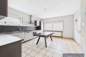 Top Zweifamilienhaus mit Balkon und Garten – Neunkirchen (Kreis) – Vorschaubild 15