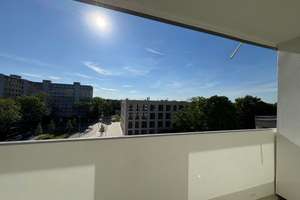 Schöne 1-Zimmer Wohnung mit sonnigem Westbalkon im 5. OG – Adolf-Baeyer-Damm 26, 81735 Neuperlach, München – Vorschaubild 4