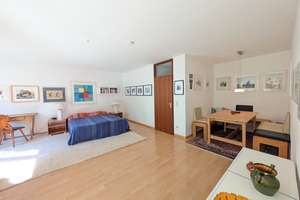 Großzügig geschnittene 1-Zimmer-Wohnung
mit ruhiger Innenhofloggia & Duplex-Stellplatz – Die vollständige Adresse der Immobilie erhältst du vom Anbieter., 80339 Westend, München – Vorschaubild 2