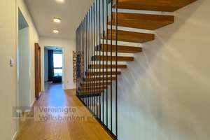 LuxLiving: Stilvolles Zuhause für höchste Ansprüche – Die vollständige Adresse der Immobilie erhältst du vom Anbieter., 71088 Holzgerlingen – Vorschaubild 10