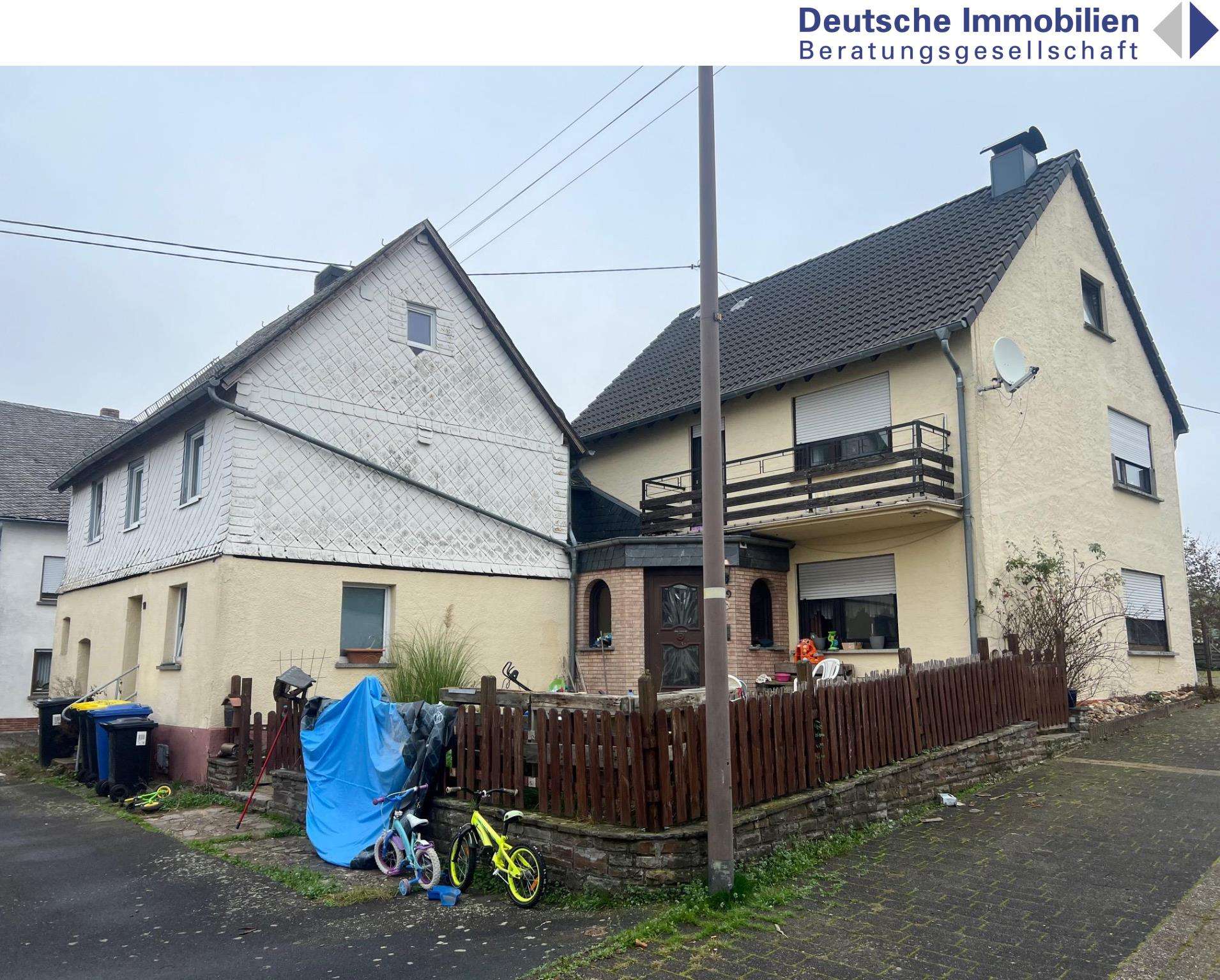 Zwangsversteigerung: Zwei Einfamilienhäuser, Cochem Zell Kreis – Bild 1