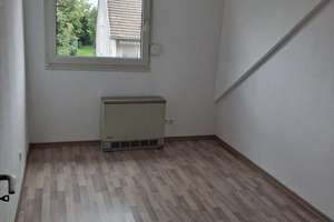 Seltenes Fundstück!  3-Zi-Whg., 85m² mit ausbaufähigem Dachgeschoss (45m²) und Sonnenbalkon – 42651 Solingen-Mitte, Solingen – Vorschaubild 7