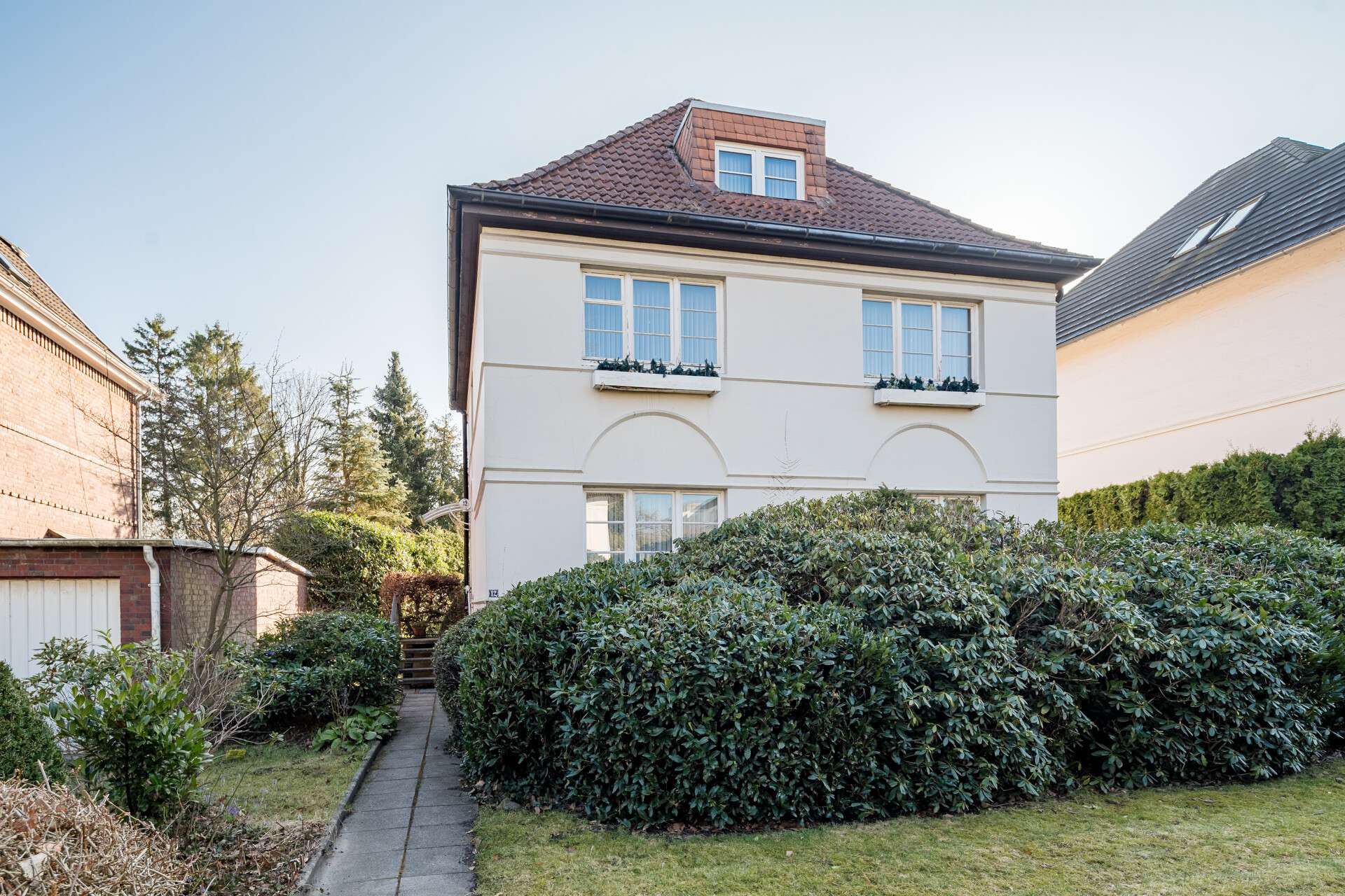Charmante Kaffeemühle auf großem Grundstück in toller Lage von Rahlstedt-Oldenfelde, Hamburg – Bild 1