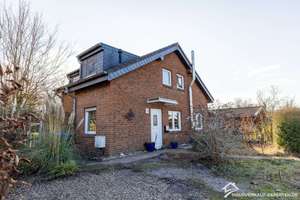 Entspanntes Wohnen am Wochenende – Haus mit Kamin und Garten – Die vollständige Adresse der Immobilie erhältst du vom Anbieter., 46499 Hamminkeln – Vorschaubild 1