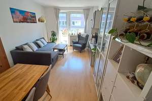 Helle 2-Zimmer-Wohnung mit Austritt