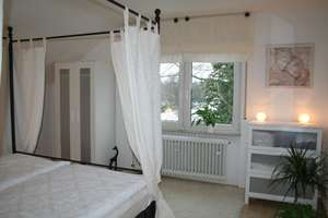 Möblierte 4-Zimmer-Wohnung mit Balkon im Märchenviertel von Karlsruhe-Rüppurr – Die vollständige Adresse der Immobilie erhältst du vom Anbieter., 76199 Rüppurr, Karlsruhe – Vorschaubild 1