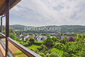 Exklusive Hanglage in Bad Münstereifel – Stilvolles Zuhause mit Fernblick und Parkgarten – Die vollständige Adresse der Immobilie erhältst du vom Anbieter., 53902 Bad Münstereifel – Vorschaubild 3