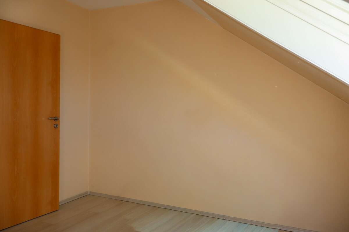 Immobilie in Altrip - Freie 3 ZKB Dachgeschoss mit Klimaanlage sucht neuen Eigentümer/in, Auch als Anlage attraktiv - Bild 5