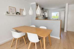 Modernes Zuhause mit Townhouse-Charakter und sonniger Südwestterrasse – 22145 Rahlstedt, Hamburg – Vorschaubild 2