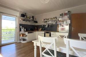 Ein-Zweifamilienhaus mit großem Garten, Garage und Stellplätzen – Die vollständige Adresse der Immobilie erhältst du vom Anbieter., 35519 Rockenberg – Vorschaubild 5