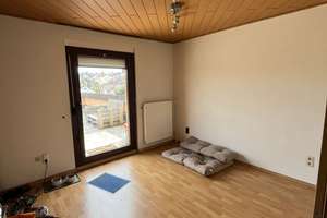 Zwei Zimmer Wohnung in Büchenbronn