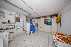 Attraktive Familienimmobilie mit idyllischem Garten und Entwicklungspotenzial – Die vollständige Adresse der Immobilie erhältst du vom Anbieter., 24145 Wellsee, Kiel – Vorschaubild 18
