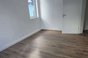 Zwei-Raum-Wohnung im Erdgeschoss – Die vollständige Adresse der Immobilie erhältst du vom Anbieter., 98617 Meiningen – Vorschaubild 7