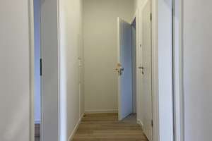 *** Frisch renovierte 3-Zimmer-Dachgeschosswohnung - günstig & zentral *** – Fürstenstr 16, 42277 Oberbarmen, Wuppertal – Vorschaubild 13