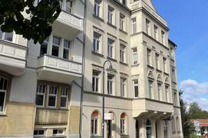 Schöne und großzügige Dachgeschoss - Wohnung mit Einbauküche! – Erich-Mühsam-Straße 35, 9112 Kaßberg, Chemnitz – Vorschaubild 2