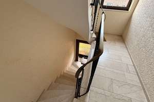Willkommen in Ihrer neuen Wohlfühlwohnung – ob als Kapitalanlage oder späteres Zuhause! – Die vollständige Adresse der Immobilie erhältst du vom Anbieter., 47228 Bergheim, Duisburg – Vorschaubild 2
