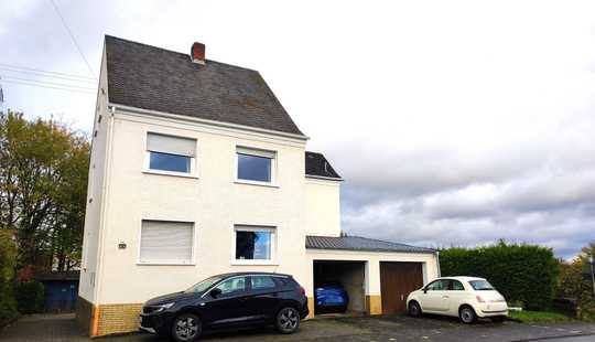 Bild von großes Ein-Zweifamilienhaus wartet auf neue Familie 15 km Limburg