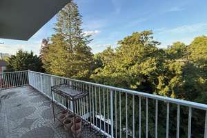 Seltene Gelegenheit am Stadtwald: Großzügige Eigentumswohnung mit drei Balkonen – Die vollständige Adresse der Immobilie erhältst du vom Anbieter., 50931 Lindenthal (Ortsteil), Köln – Vorschaubild 2