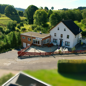 EFH (7-Zimmer) mit Ladenlokal & vielseitigen Gewerbeflächen – Wohnen und Arbeiten unter einem Dach